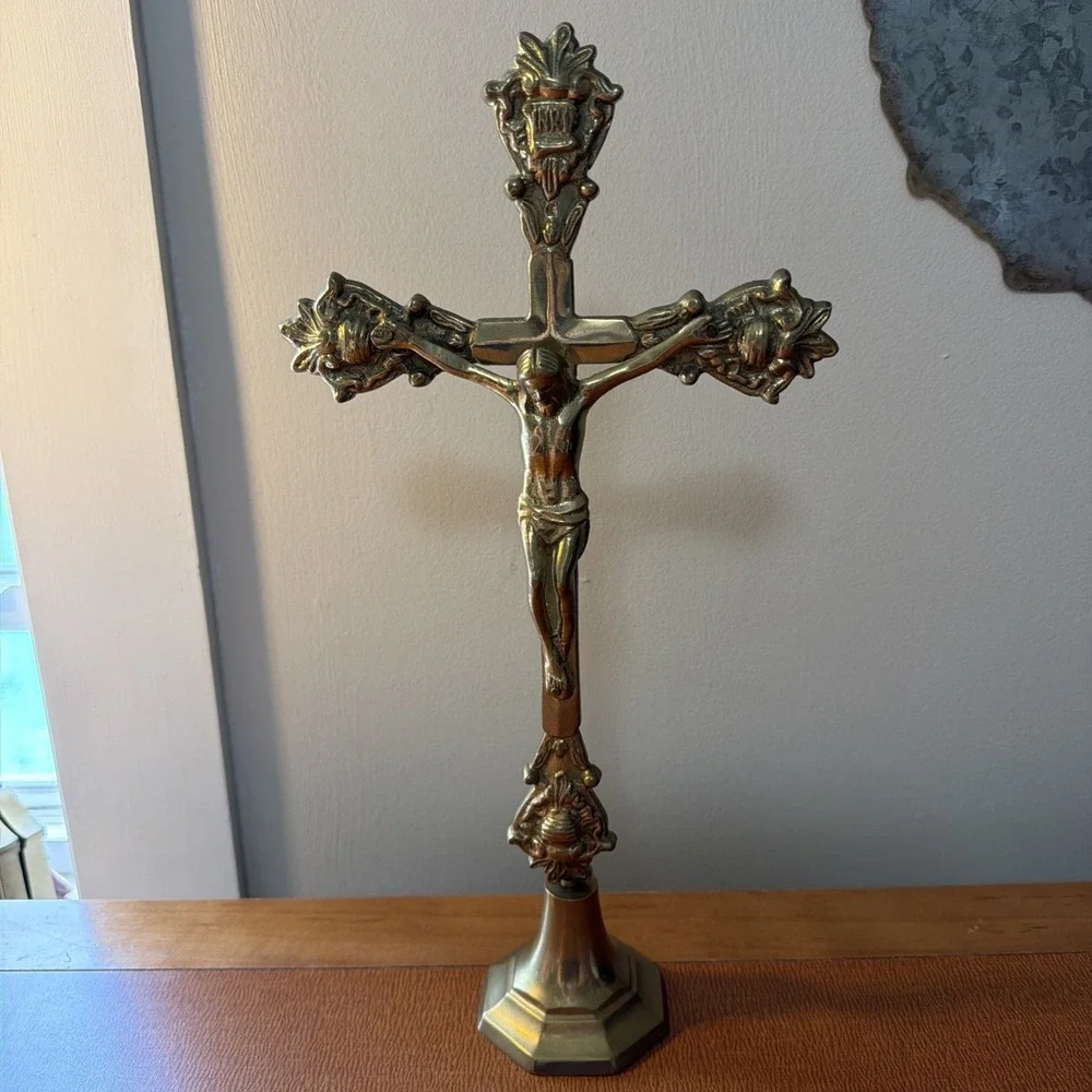 Large Vintage MCM Jesus Christ Solid Brass Cross Tabletop Standing 15